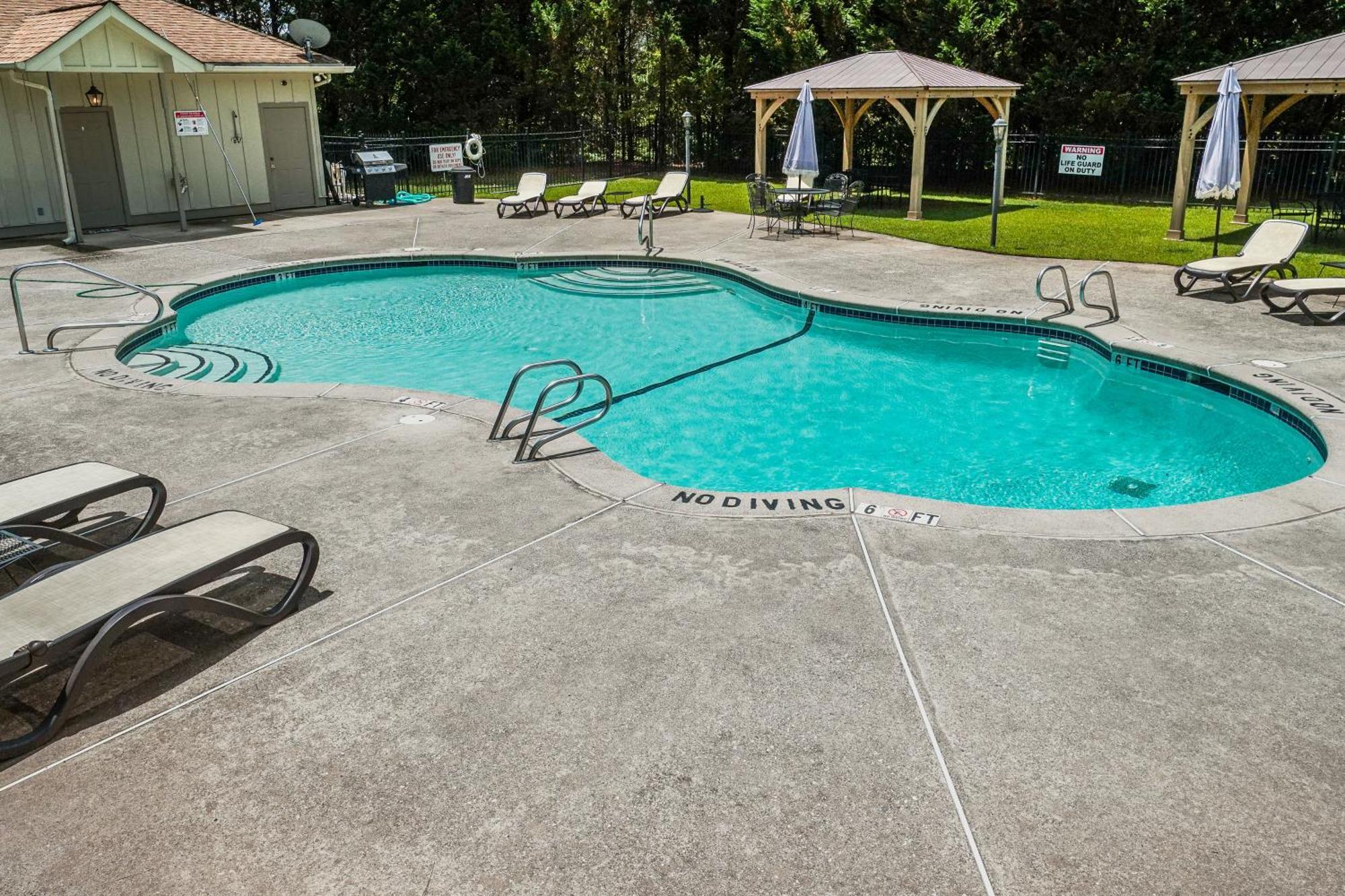 Stunning Helen Getaway With Hot Tub And Ev Charger! Villa Exteriör bild